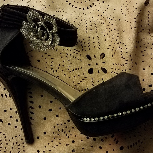 Marichi Mani Shoes - Charcoal stilettos